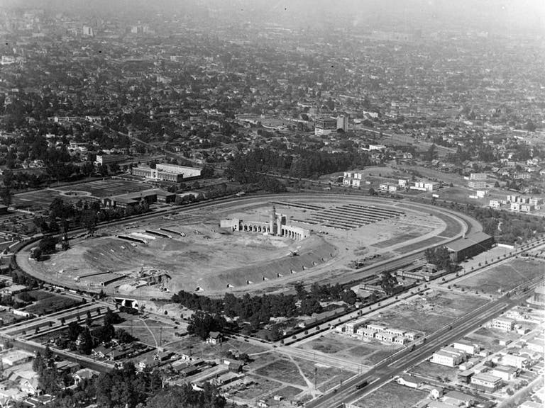 Los Angeles Memorial Coliseum under construction, ca. 1922